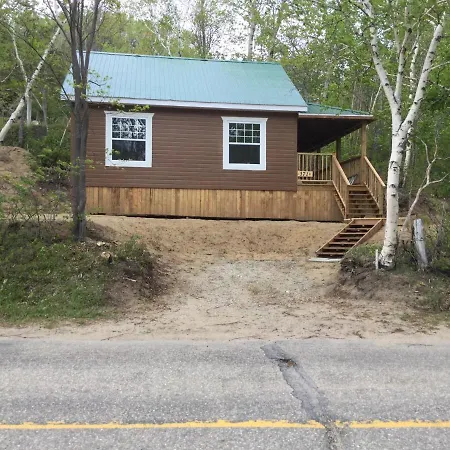 Chalet Les Parulines Tadoussac Exterior photo